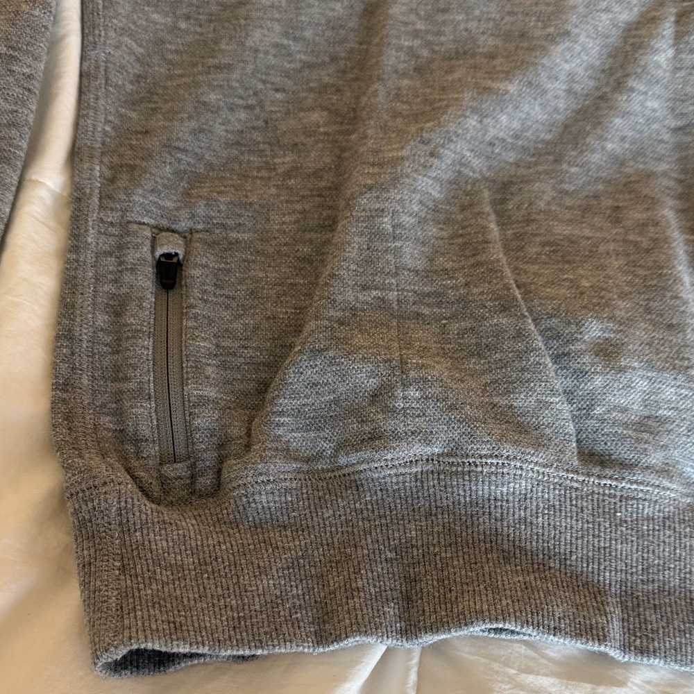 Vuori Jeffreys Pullover Gray Long Sleeve Top - Picture 7 of 15